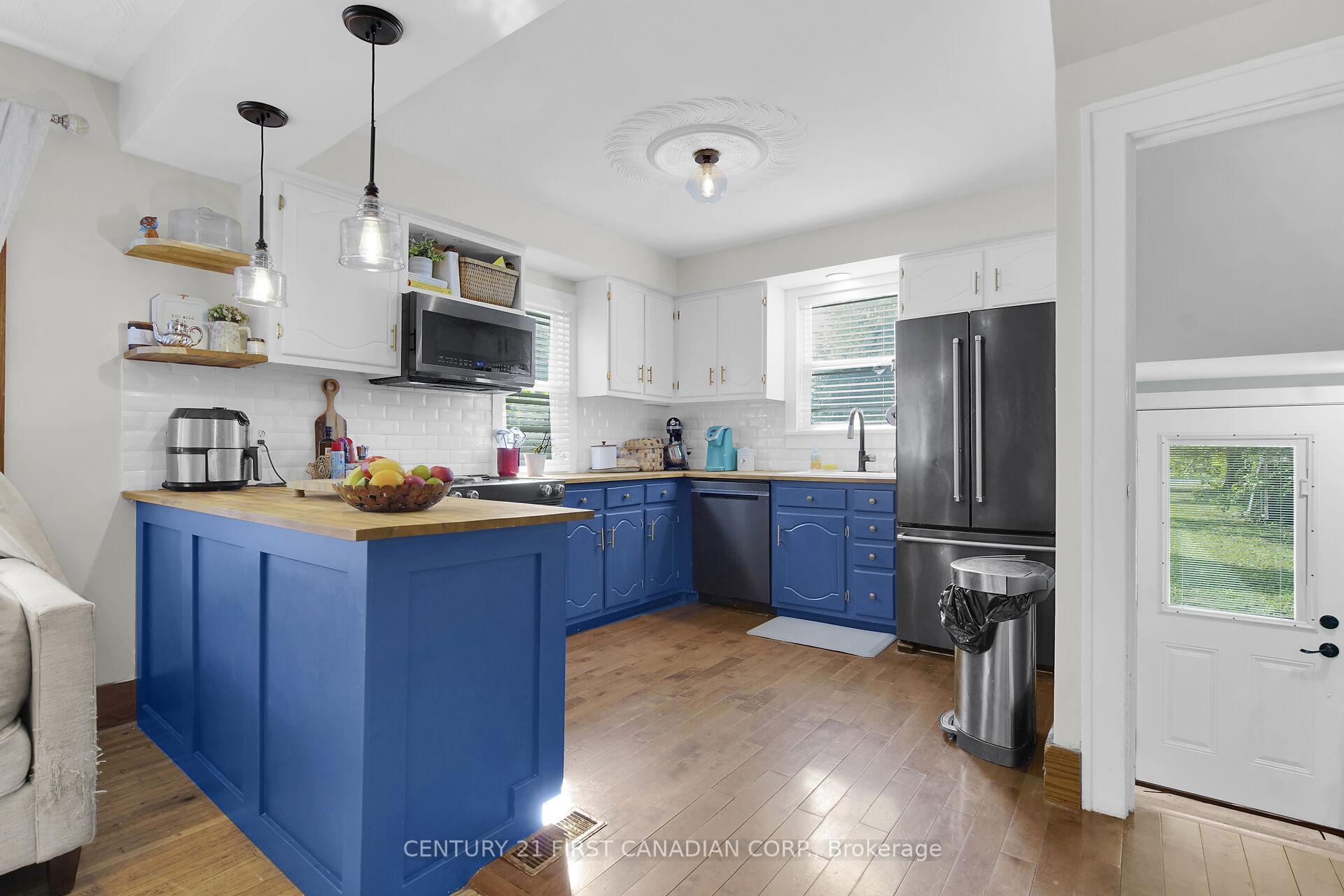 Photo 9 of 196 Queen Street, West Elgin, Rodney — HOMEH
