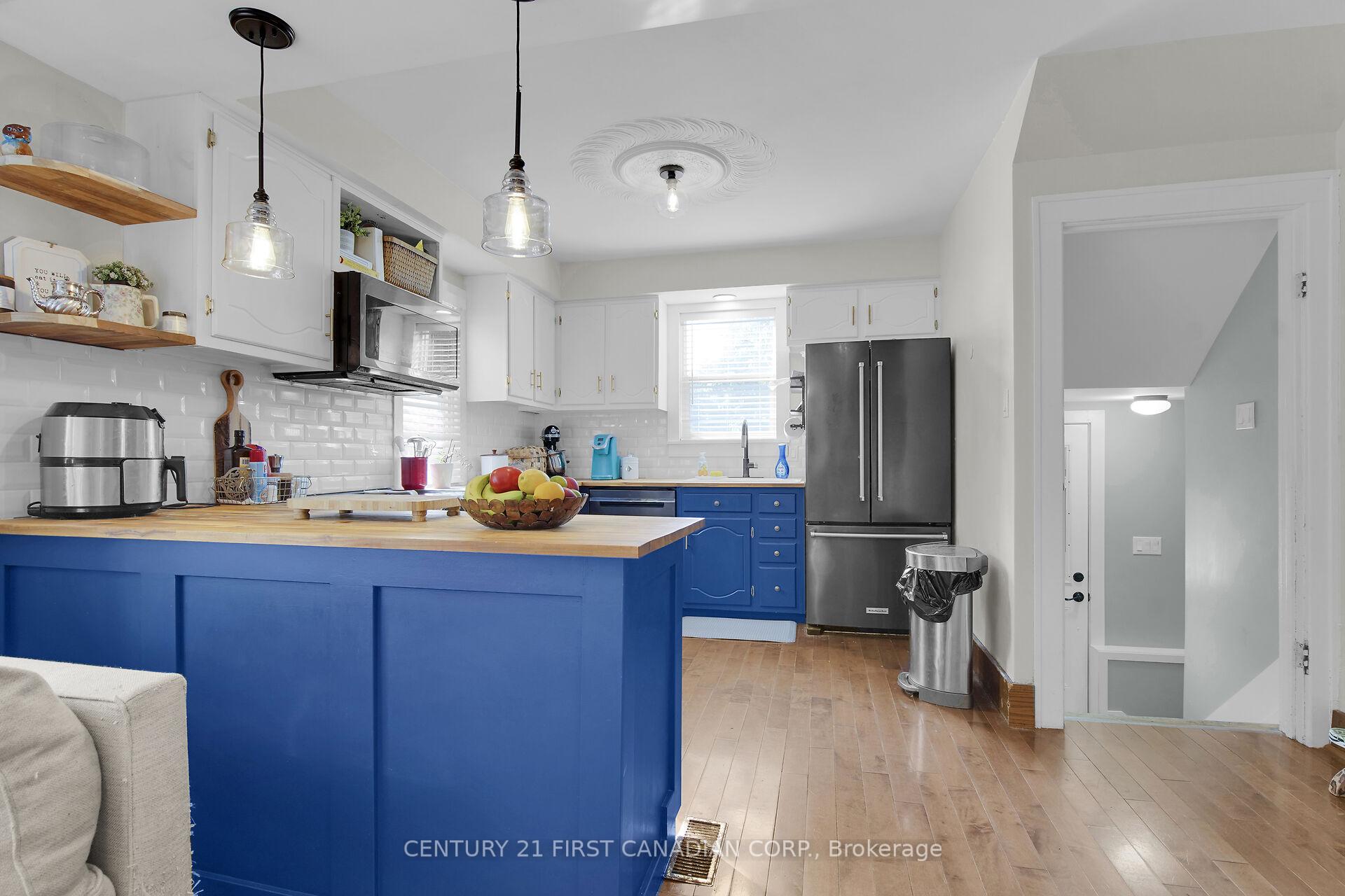 Photo 10 of 196 Queen Street, West Elgin, Rodney — HOMEH