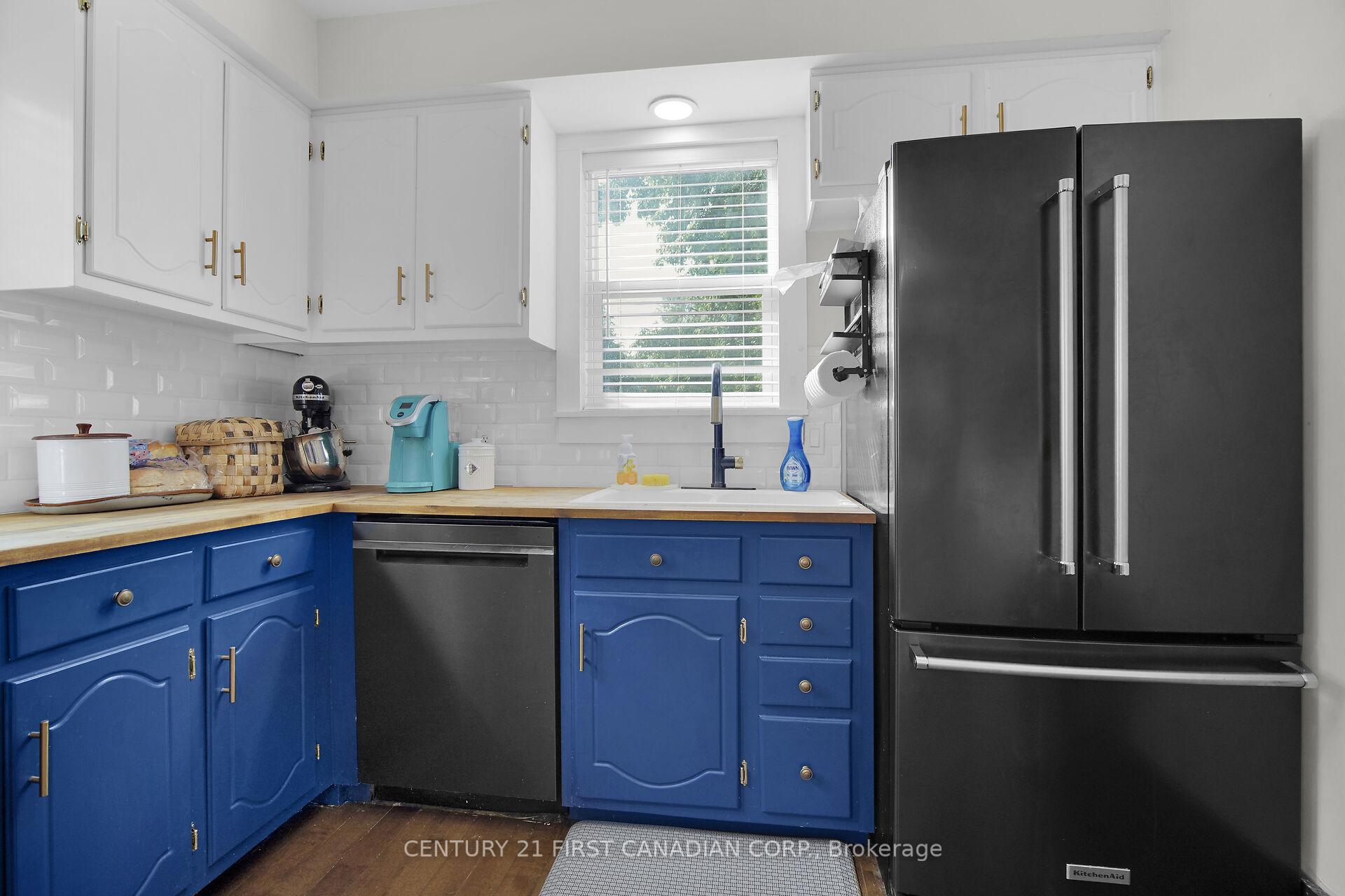 Photo 11 of 196 Queen Street, West Elgin, Rodney — HOMEH