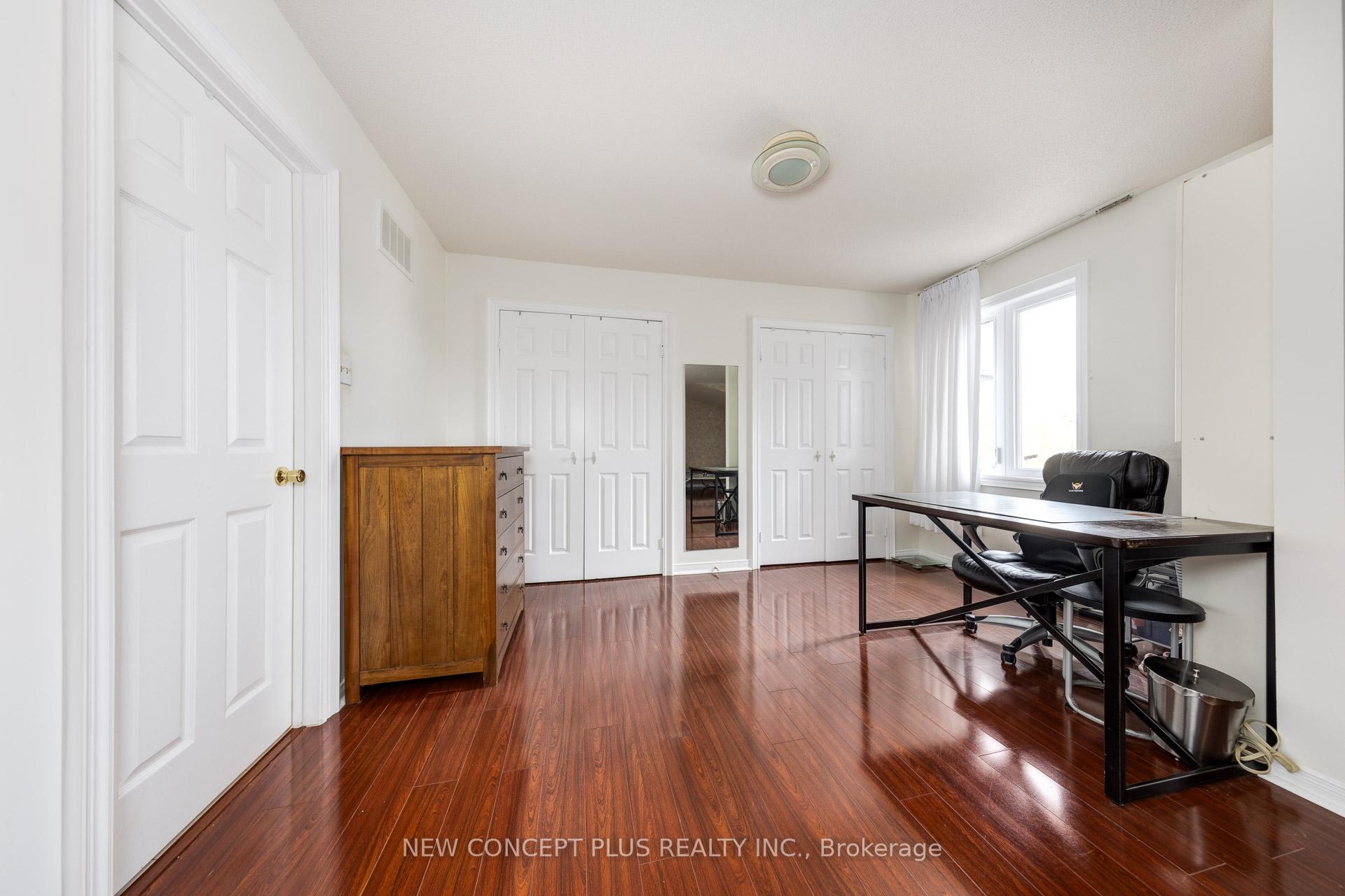 Photo 27 of 134 Mccabe Crescent, Vaughan, Lakeview Estates — HOMEH