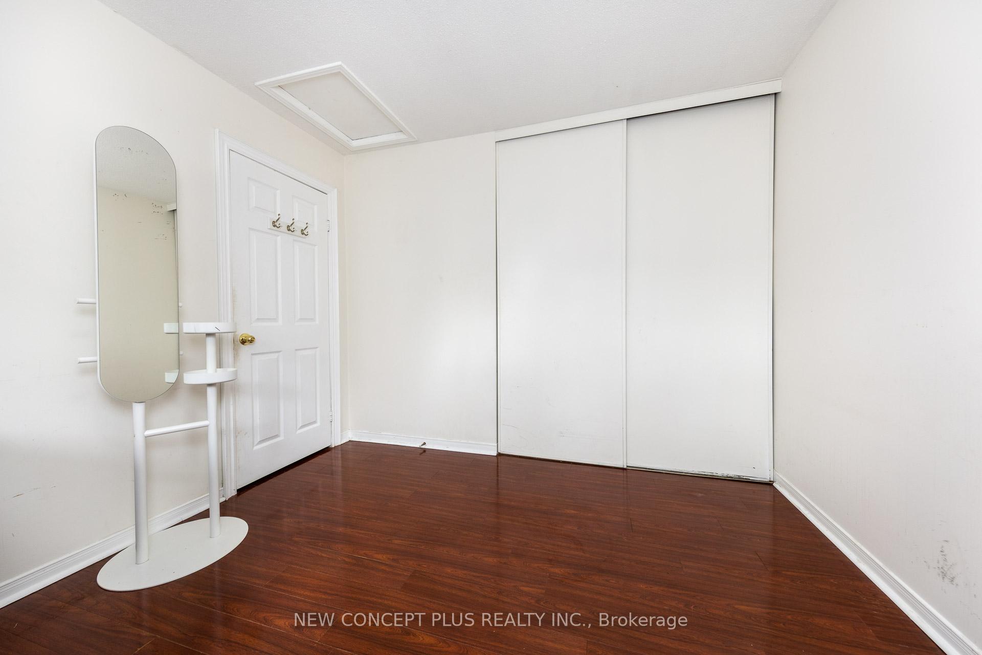 Photo 30 of 134 Mccabe Crescent, Vaughan, Lakeview Estates — HOMEH