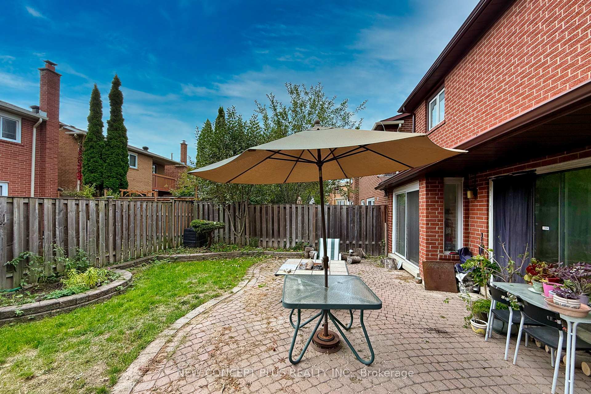 Photo 37 of 134 Mccabe Crescent, Vaughan, Lakeview Estates — HOMEH