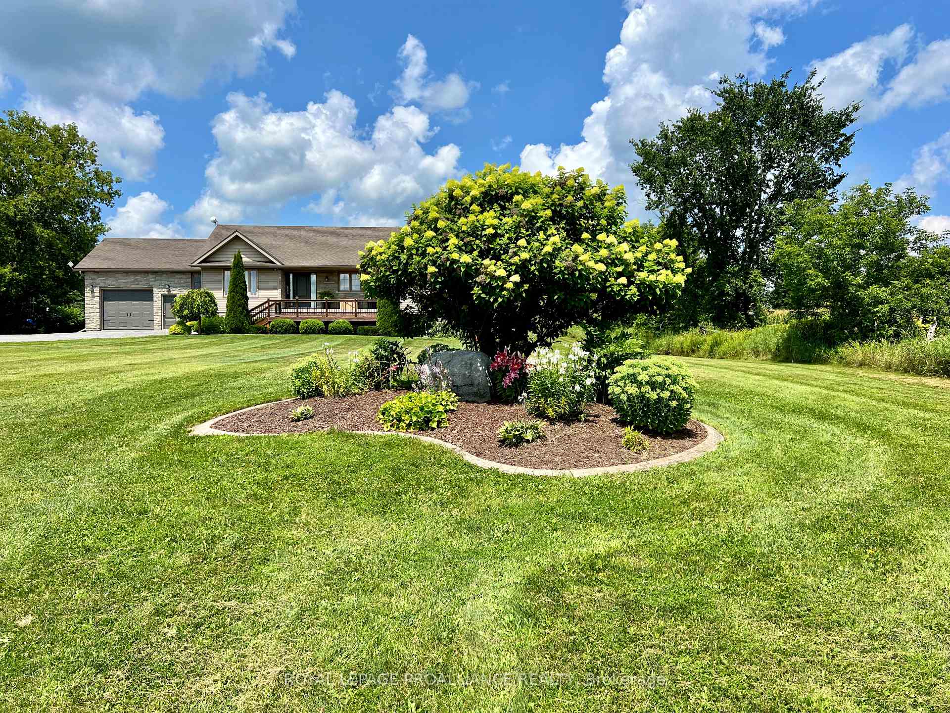 Photo 2 of 1575 Crookston Road, Tweed, Hungerford (Twp) — HOMEH