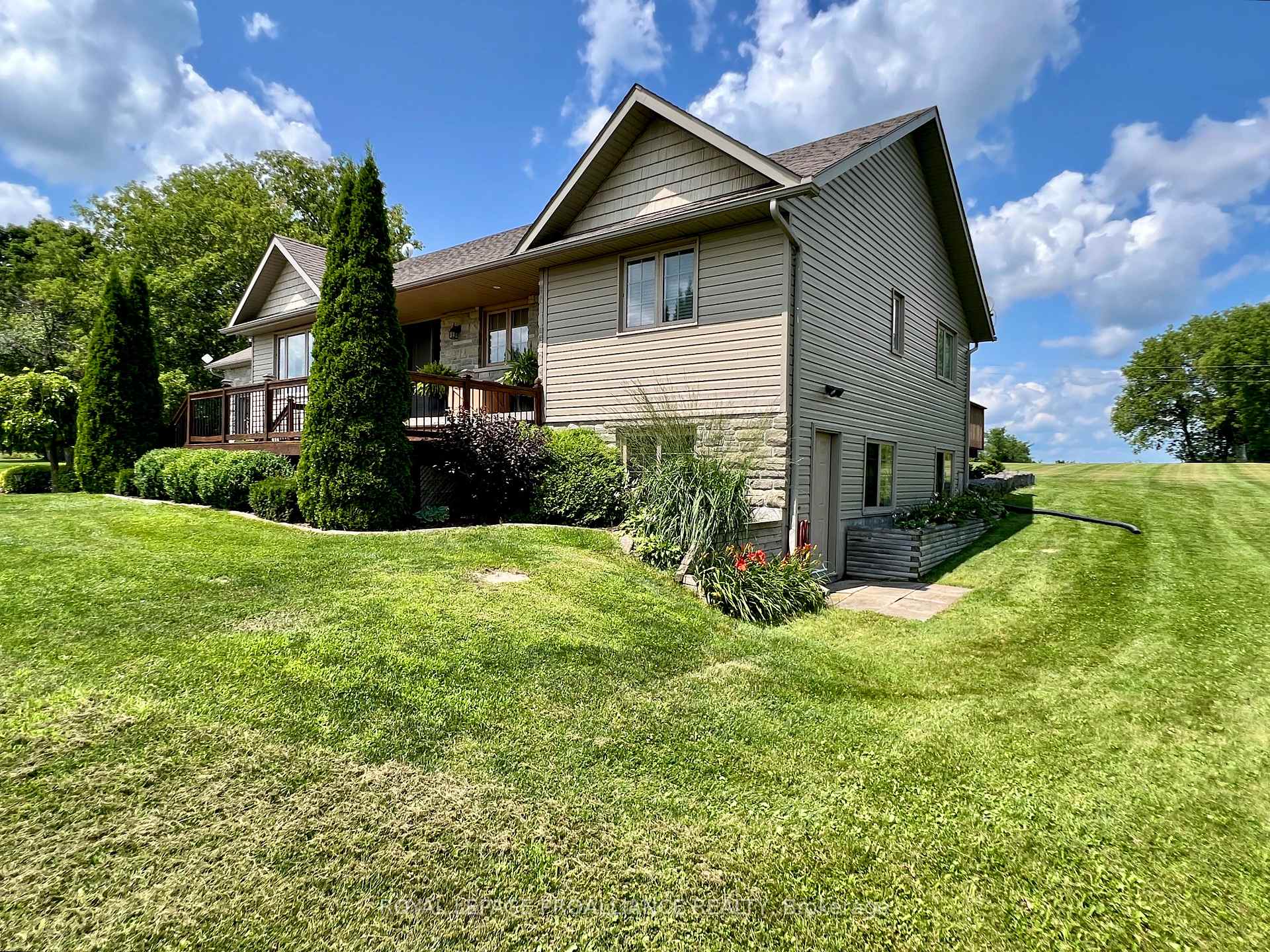 Photo 4 of 1575 Crookston Road, Tweed, Hungerford (Twp) — HOMEH