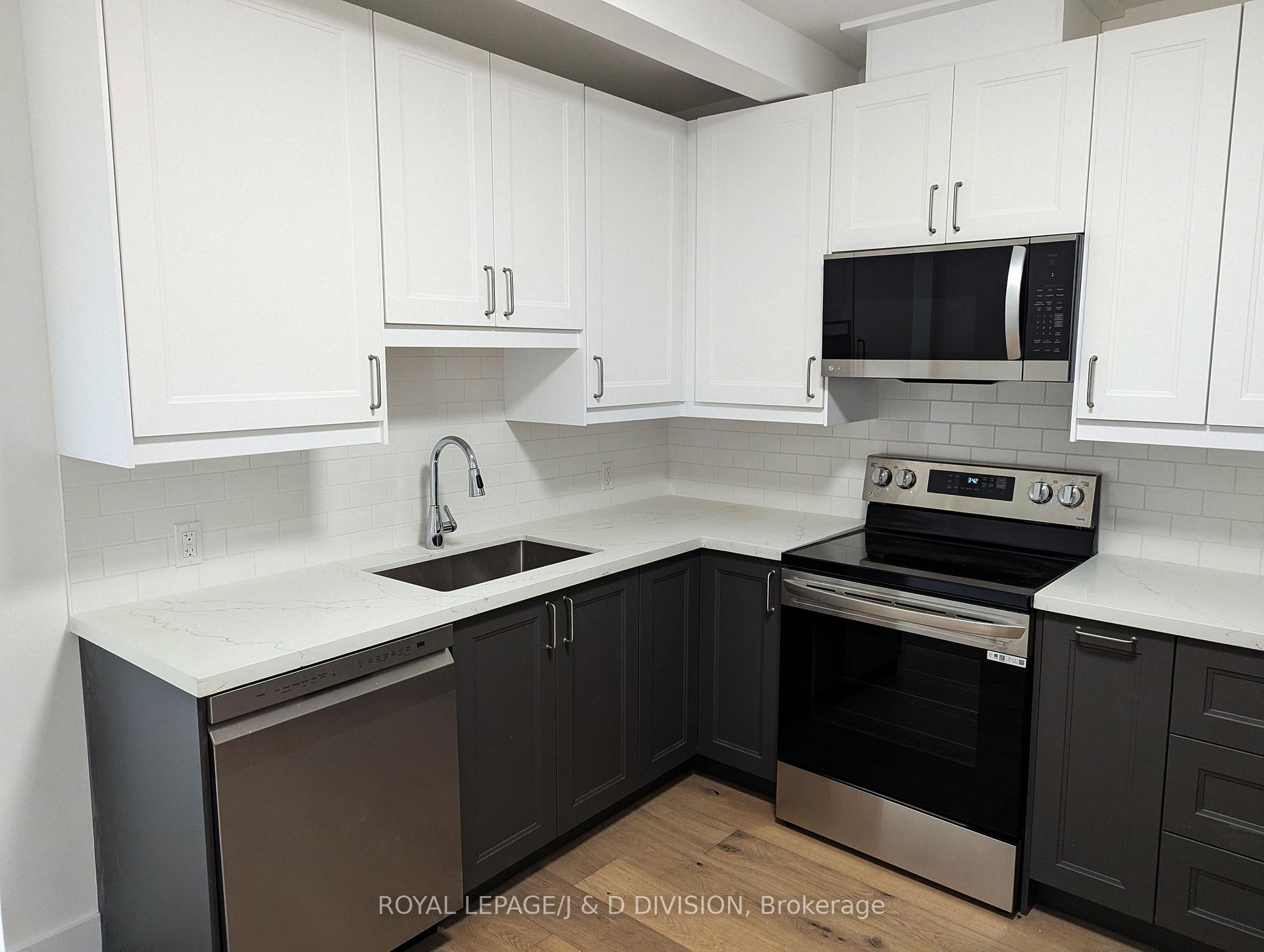 Photo 5 of 2058 Dufferin Street, Toronto, Caledonia-Fairbank — HOMEH