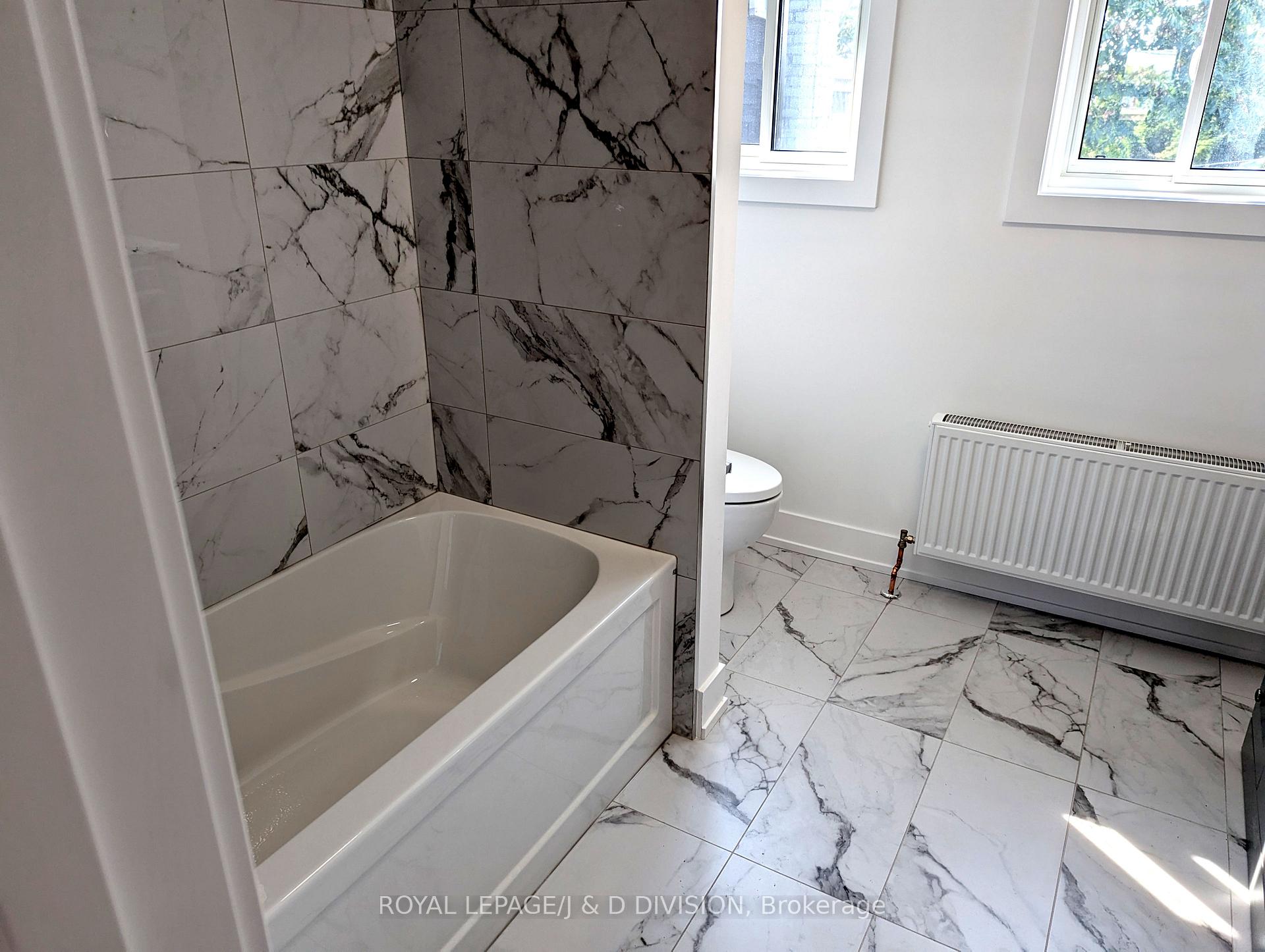 Photo 13 of 2058 Dufferin Street, Toronto, Caledonia-Fairbank — HOMEH