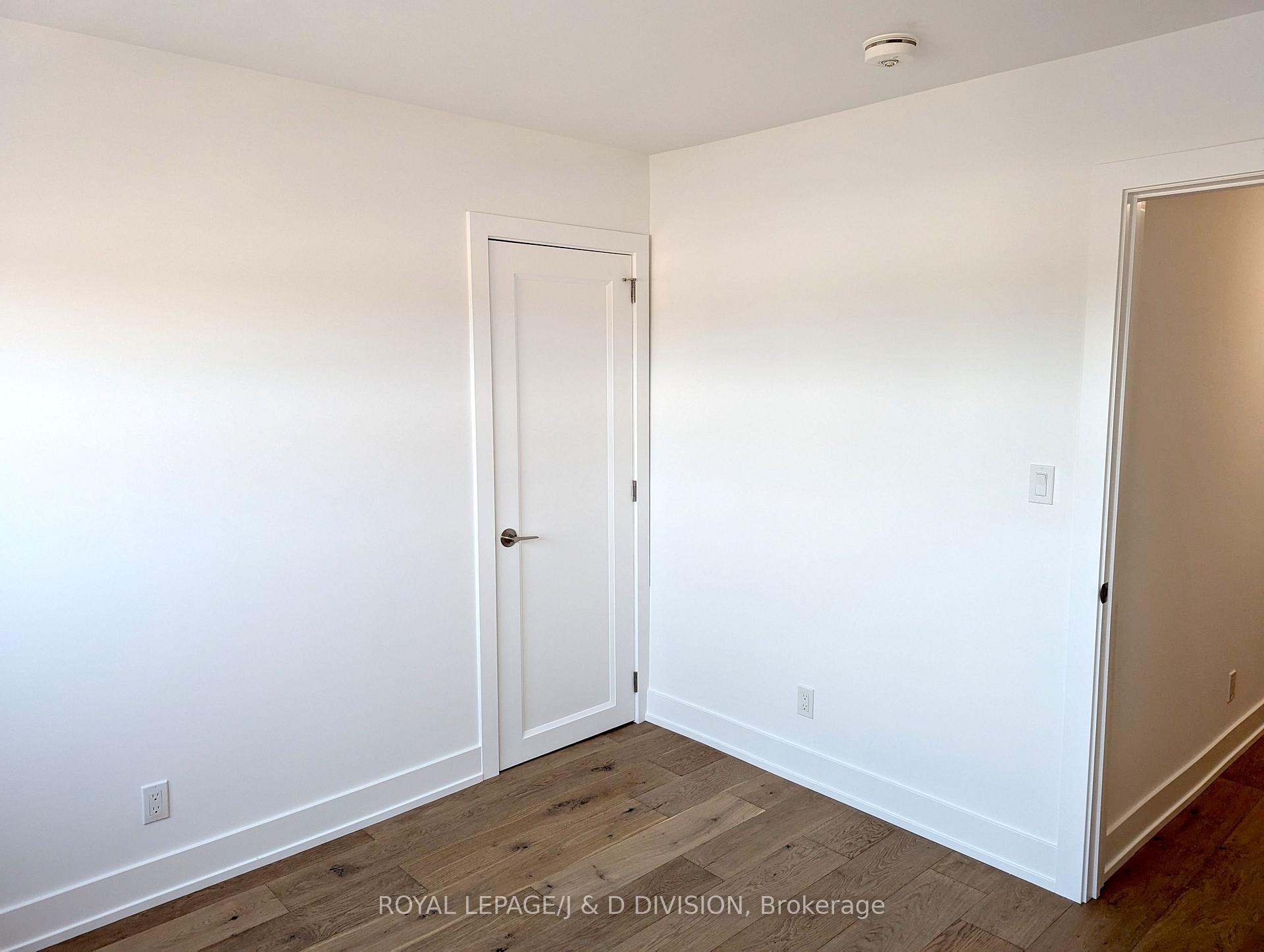 Photo 16 of 2058 Dufferin Street, Toronto, Caledonia-Fairbank — HOMEH