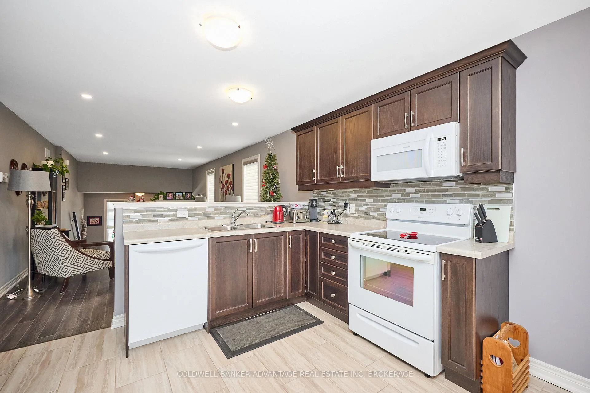 Photo 11 of 91 Scholfield Avenue S, Welland, Lincoln/Crowland — HOMEH