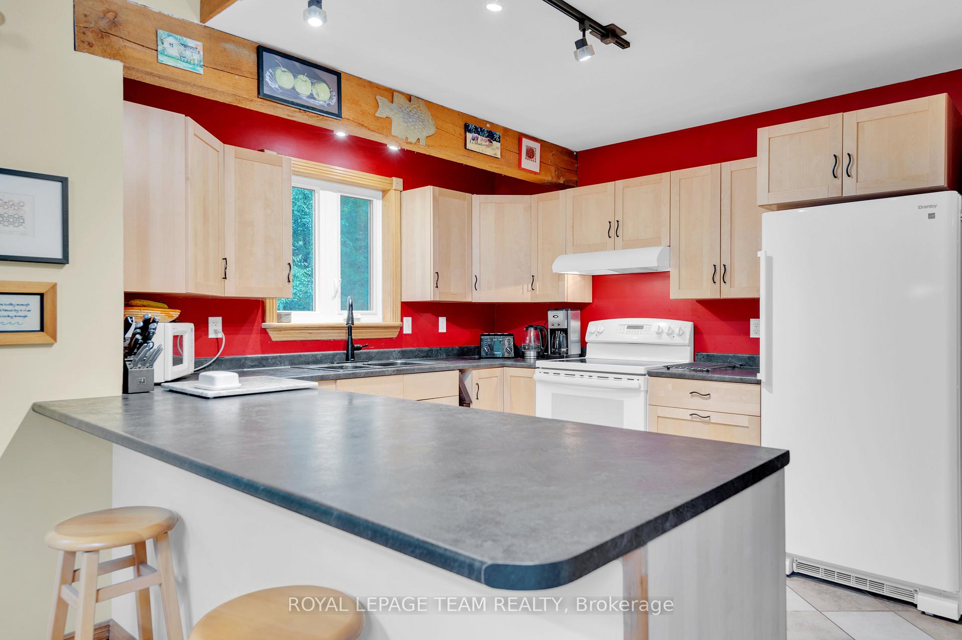 Photo 30 of 284D Upper Flinton Road, Tweed, Elzevir (Twp) — HOMEH