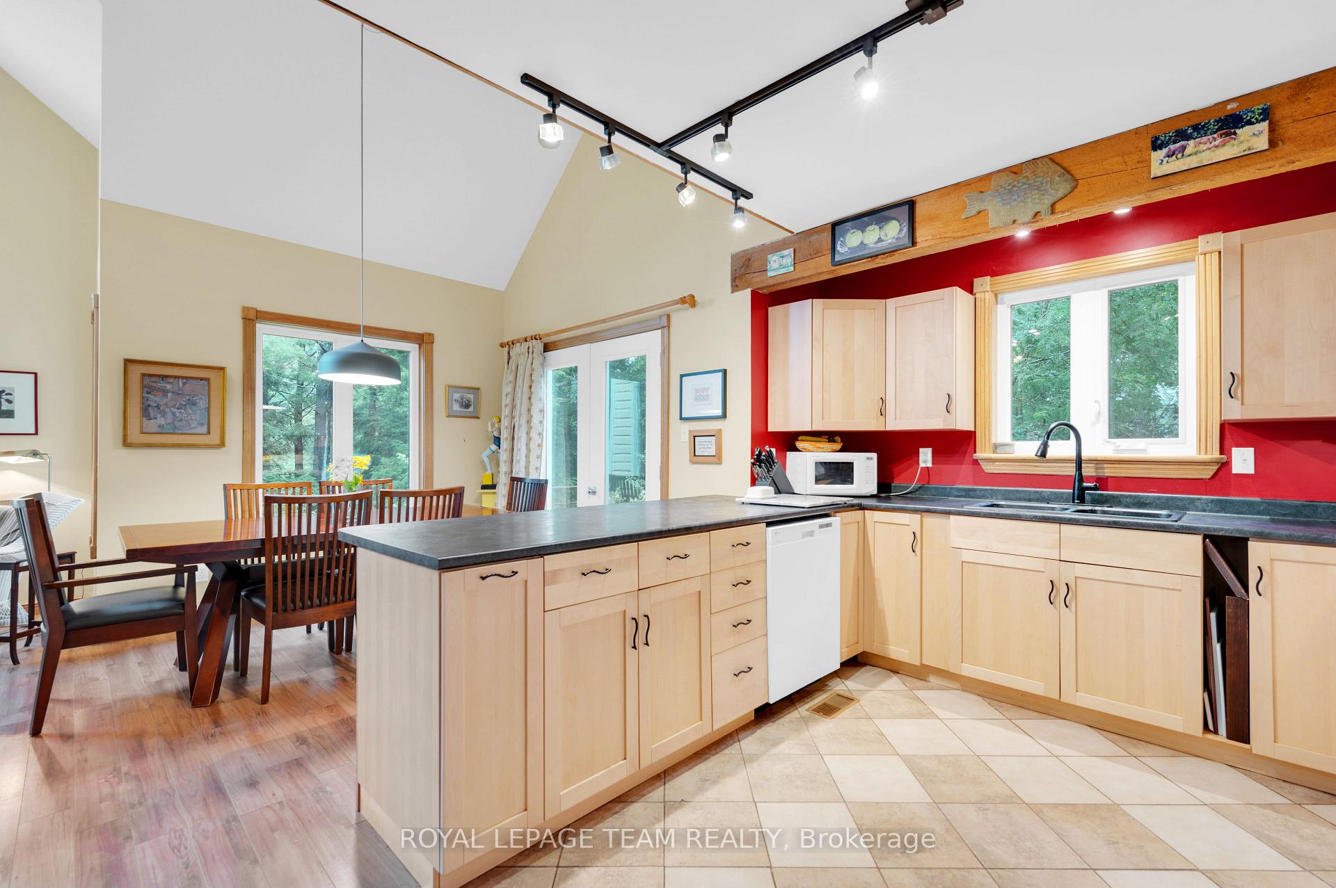 Photo 31 of 284D Upper Flinton Road, Tweed, Elzevir (Twp) — HOMEH