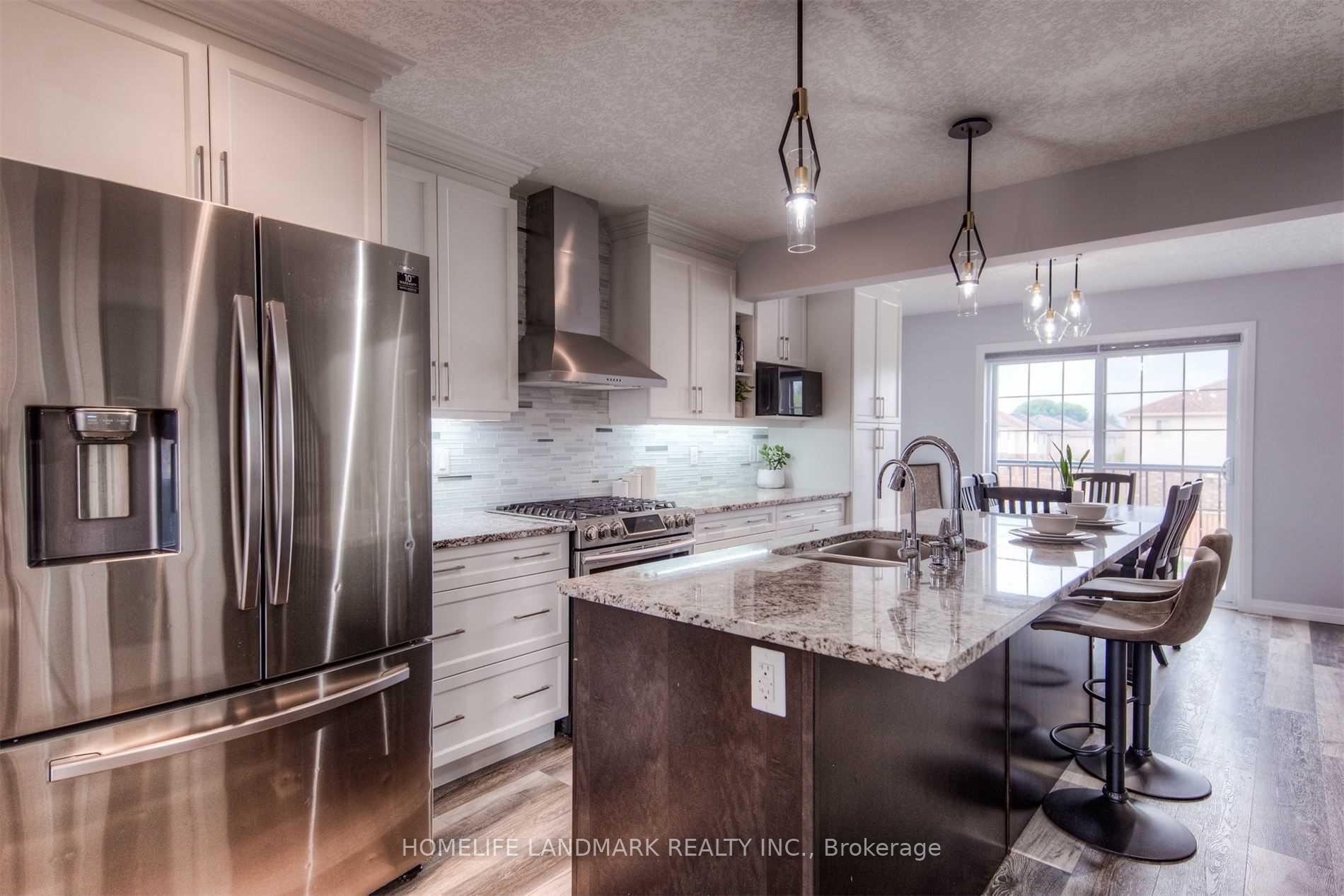 Photo 16 of 520 Wismer Street, Waterloo, University Downs — HOMEH
