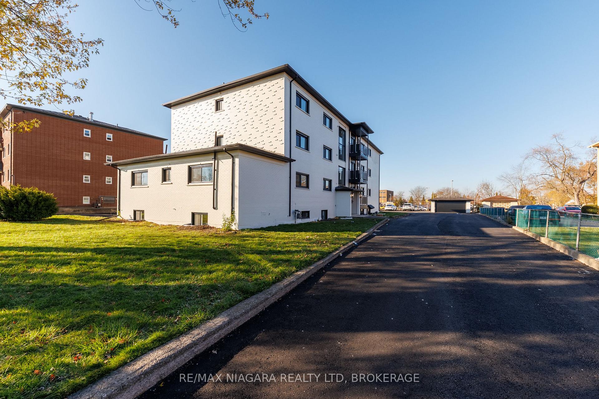 Front of Unit Unit 1, 141 Plymouth Road
