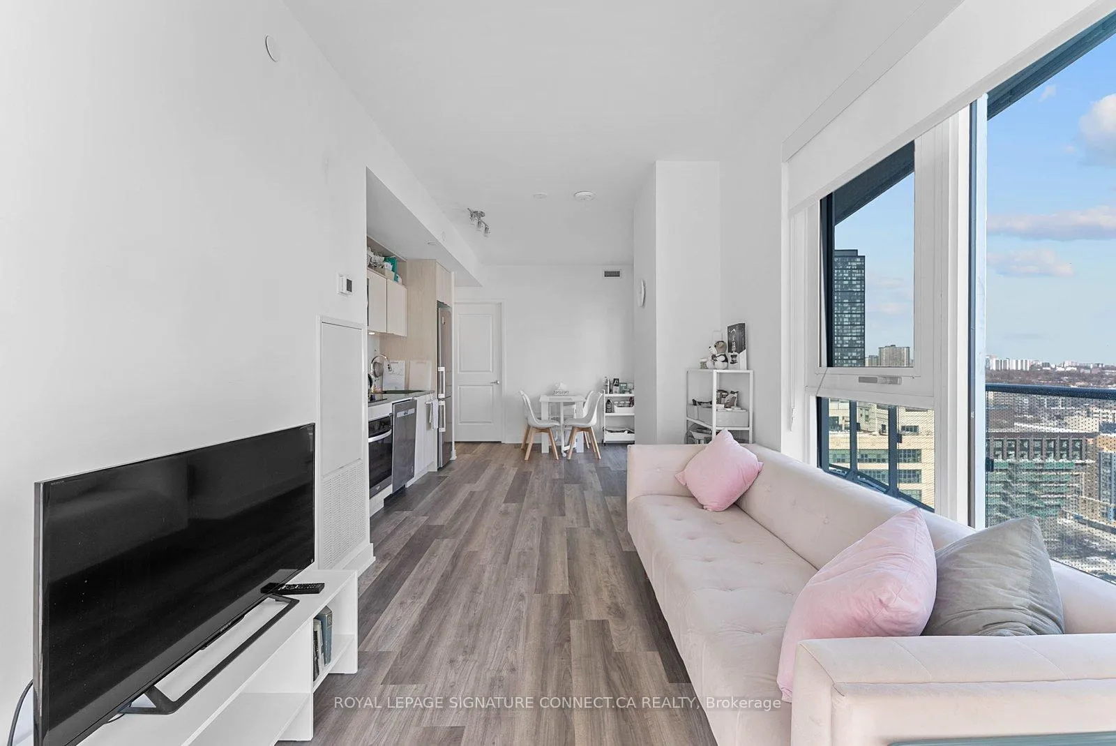 Photo 9 of Unit 2107, 100 Dalhousie St, Toronto, Church-Yonge Corridor — HOMEH