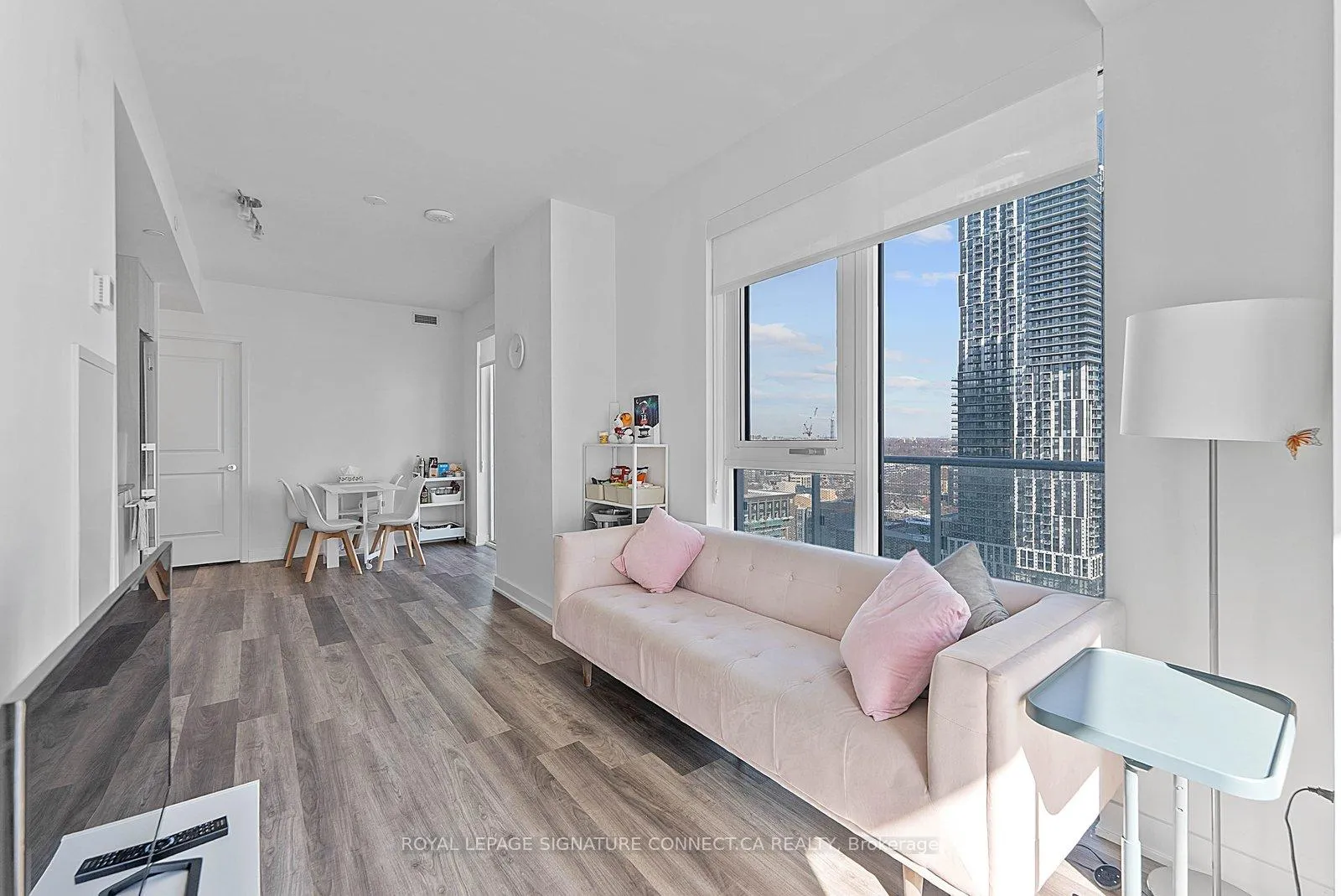 Photo 10 of Unit 2107, 100 Dalhousie St, Toronto, Church-Yonge Corridor — HOMEH