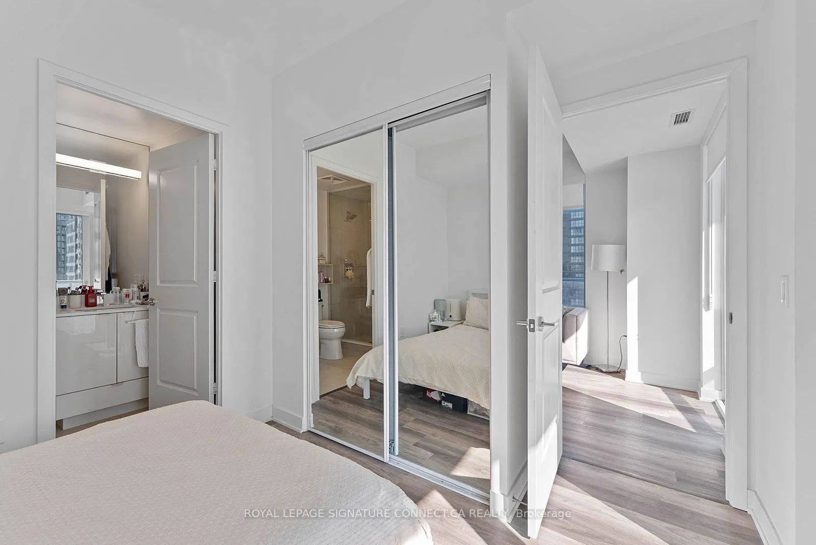Photo 12 of Unit 2107, 100 Dalhousie St, Toronto, Church-Yonge Corridor — HOMEH