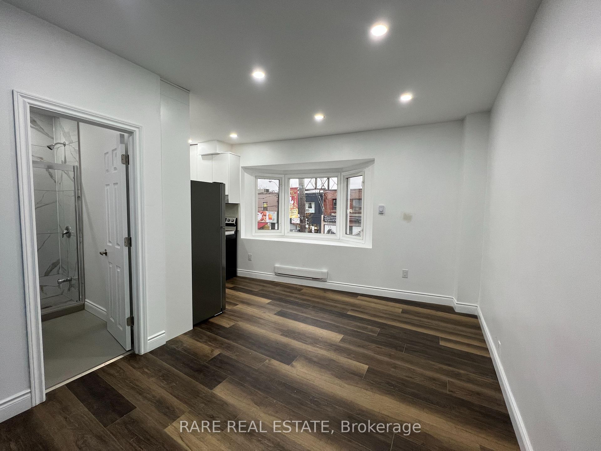 Photo 3 of Unit 2, 167 Dynevor Road, Toronto, Caledonia-Fairbank — HOMEH