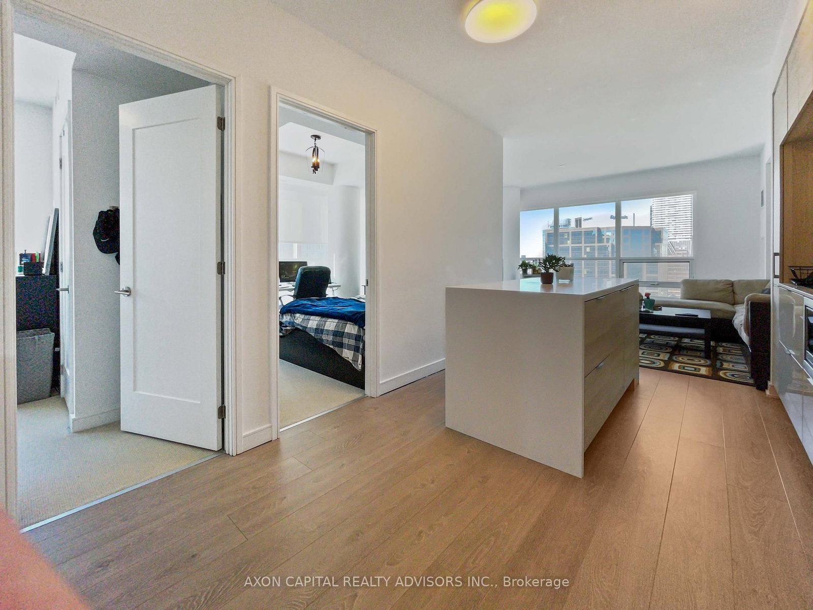 Photo 5 of Unit 3102, 88 Scott St, Toronto, Church-Yonge Corridor — HOMEH