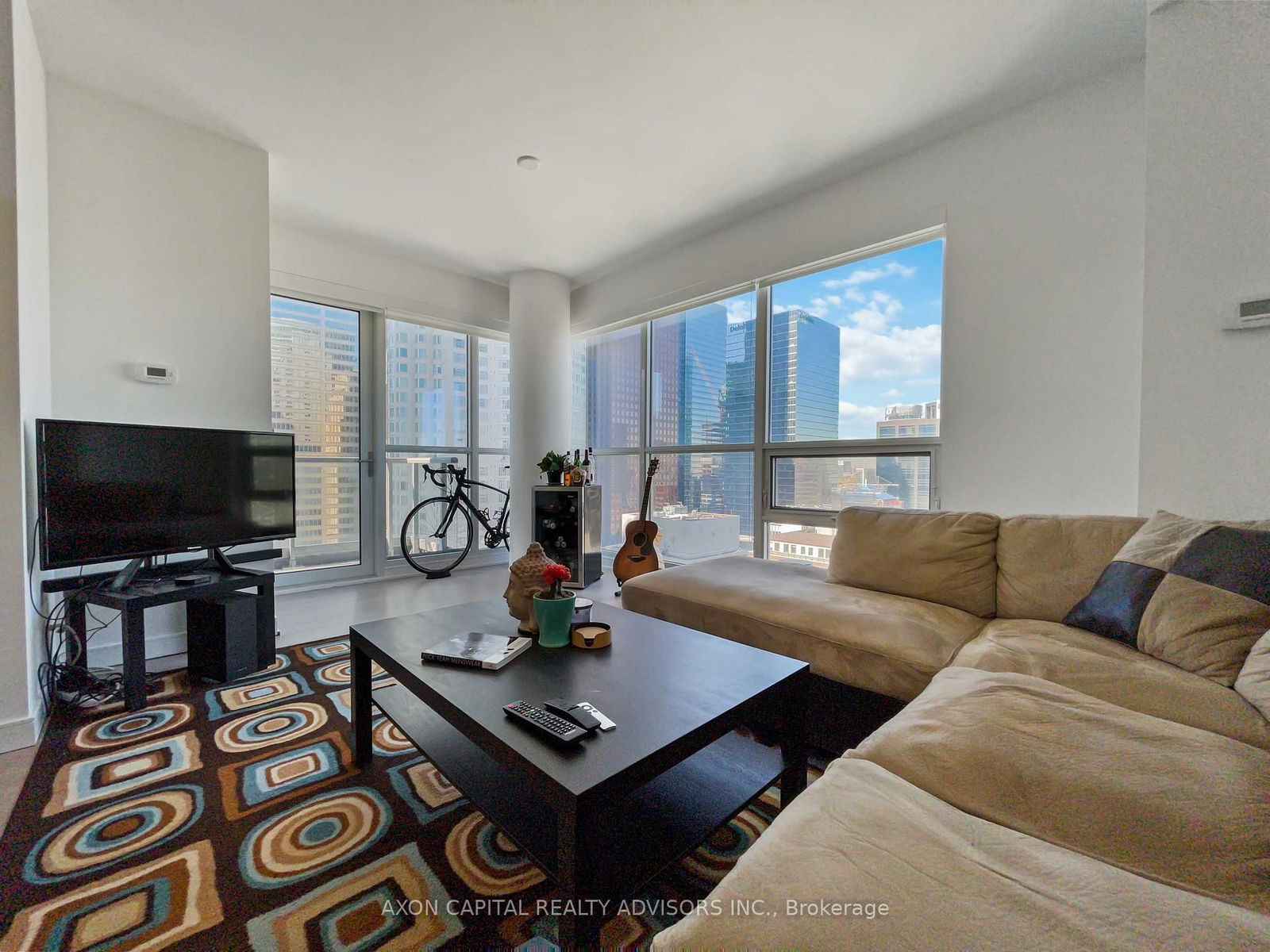 Photo 4 of Unit 3102, 88 Scott St, Toronto, Church-Yonge Corridor — HOMEH