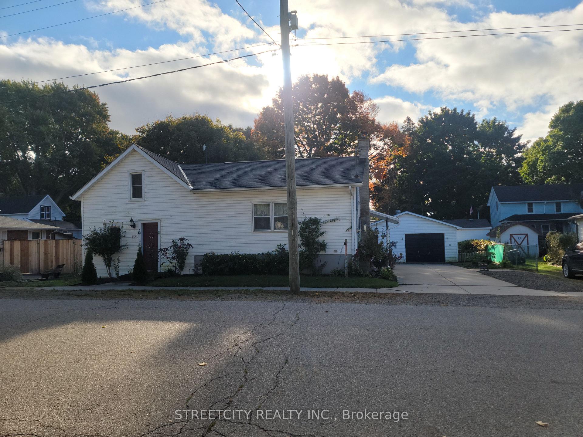 Front of 156 Maple Street