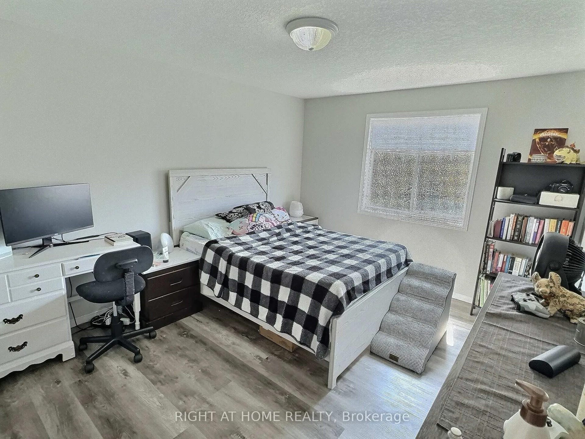Photo 14 of 385 Havendale Crescent, Waterloo — HOMEH