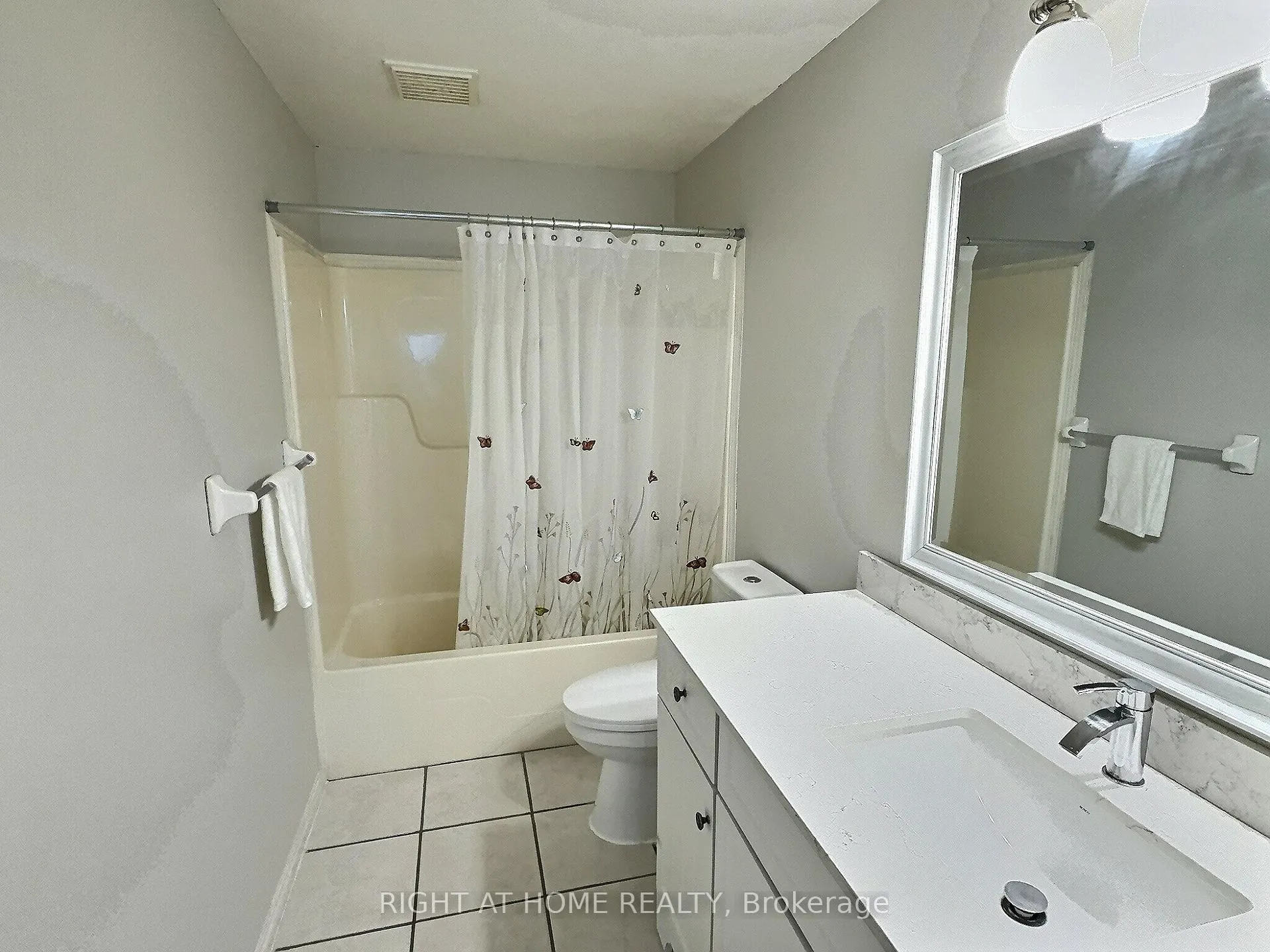 Photo 17 of 385 Havendale Crescent, Waterloo — HOMEH