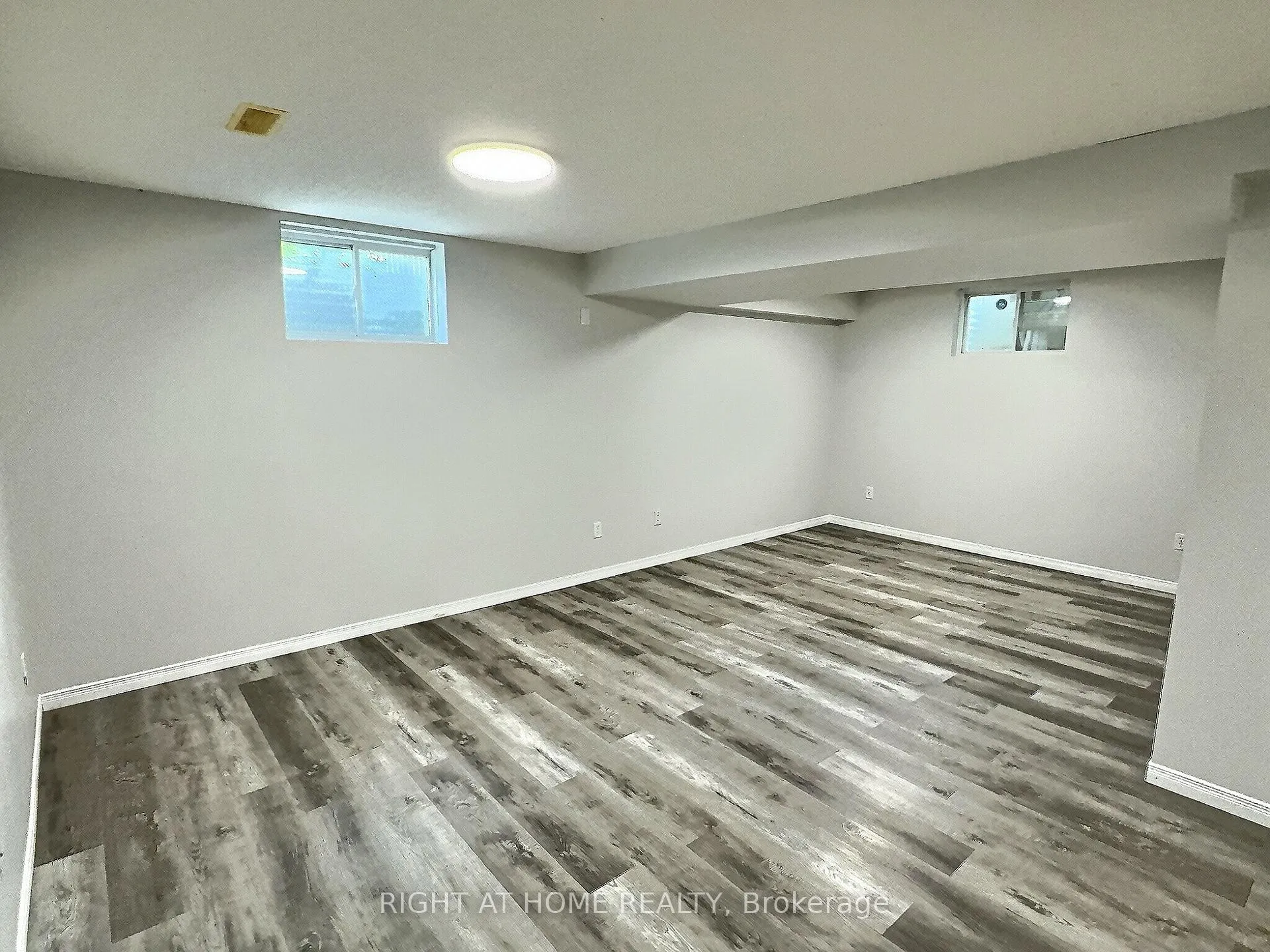 Photo 20 of 385 Havendale Crescent, Waterloo — HOMEH