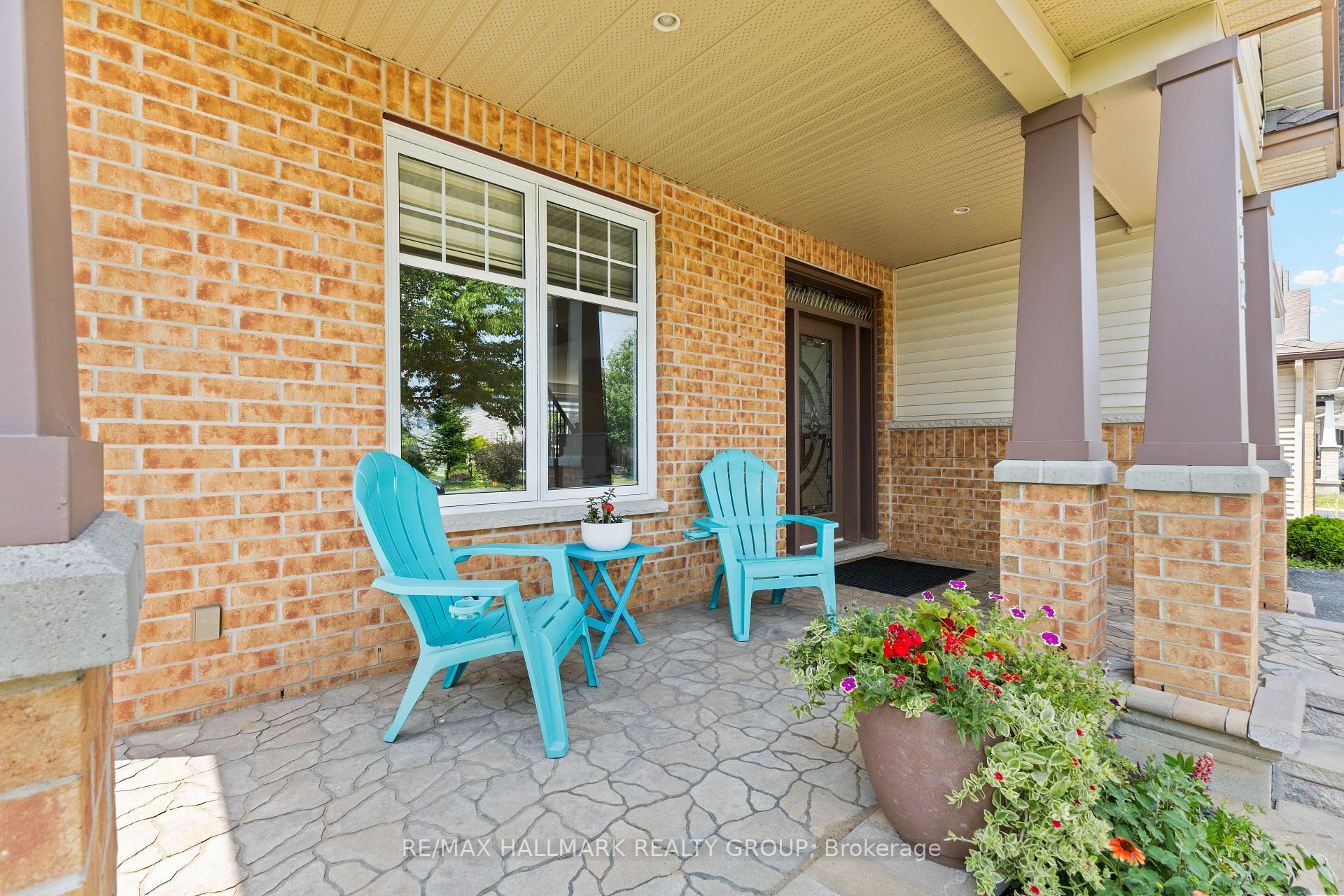 Photo 2 of 112 Gracewood Crescent, Ottawa, Blossom Park/Kemp Park/Findlay Creek — HOMEH