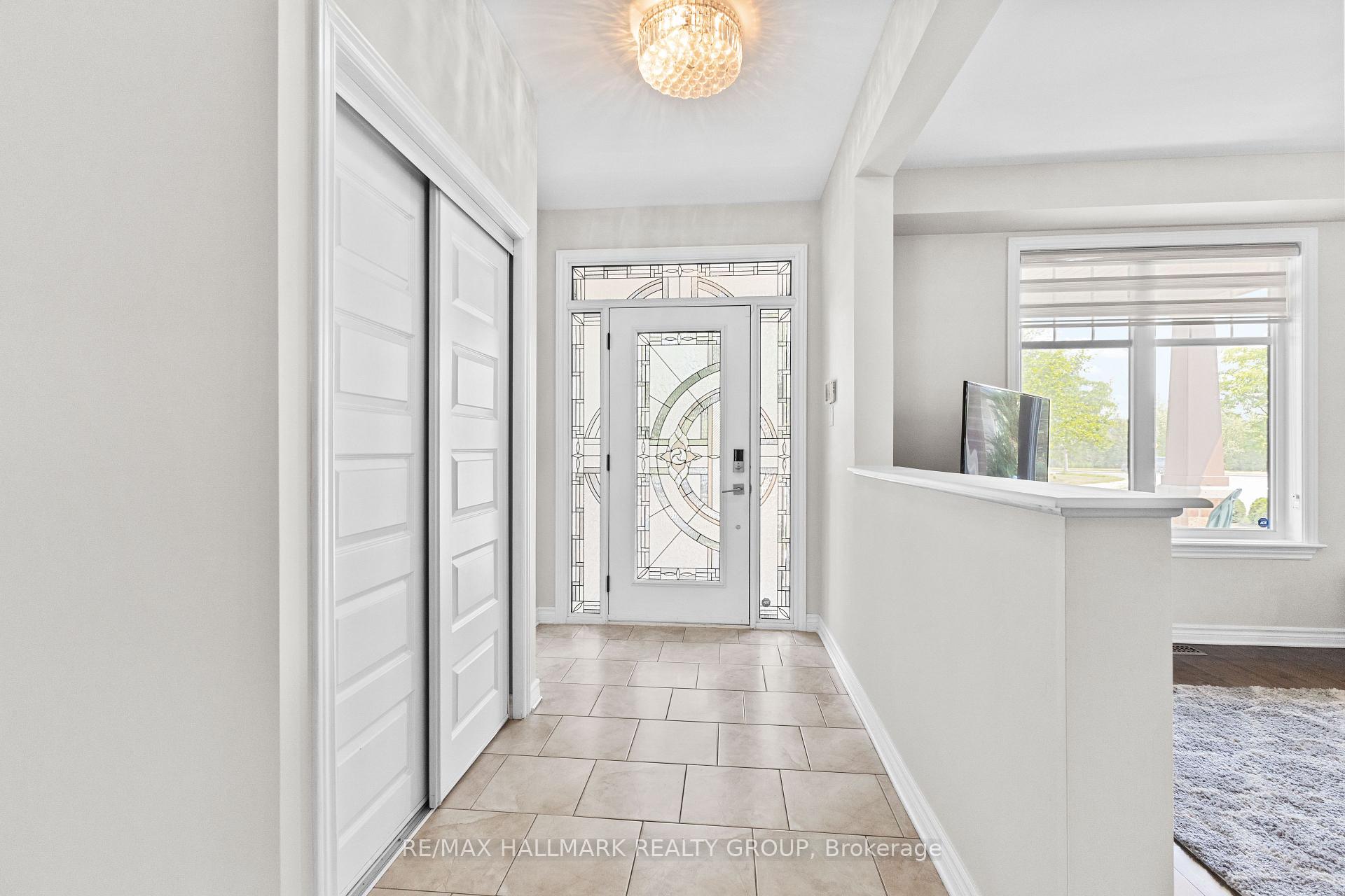 Photo 5 of 112 Gracewood Crescent, Ottawa, Blossom Park/Kemp Park/Findlay Creek — HOMEH