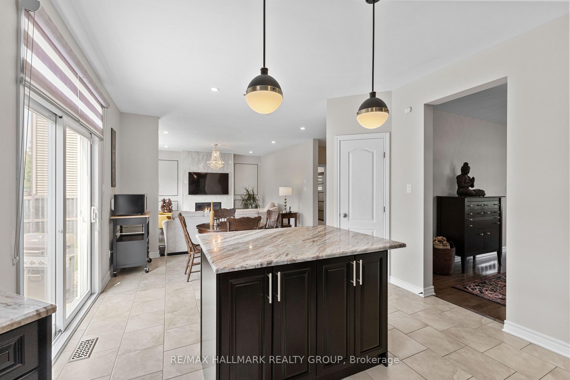 Photo 9 of 112 Gracewood Crescent, Ottawa, Blossom Park/Kemp Park/Findlay Creek — HOMEH