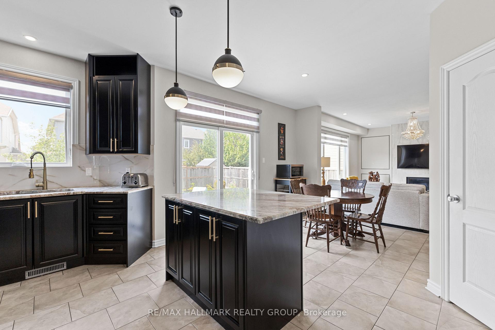 Photo 8 of 112 Gracewood Crescent, Ottawa, Blossom Park/Kemp Park/Findlay Creek — HOMEH