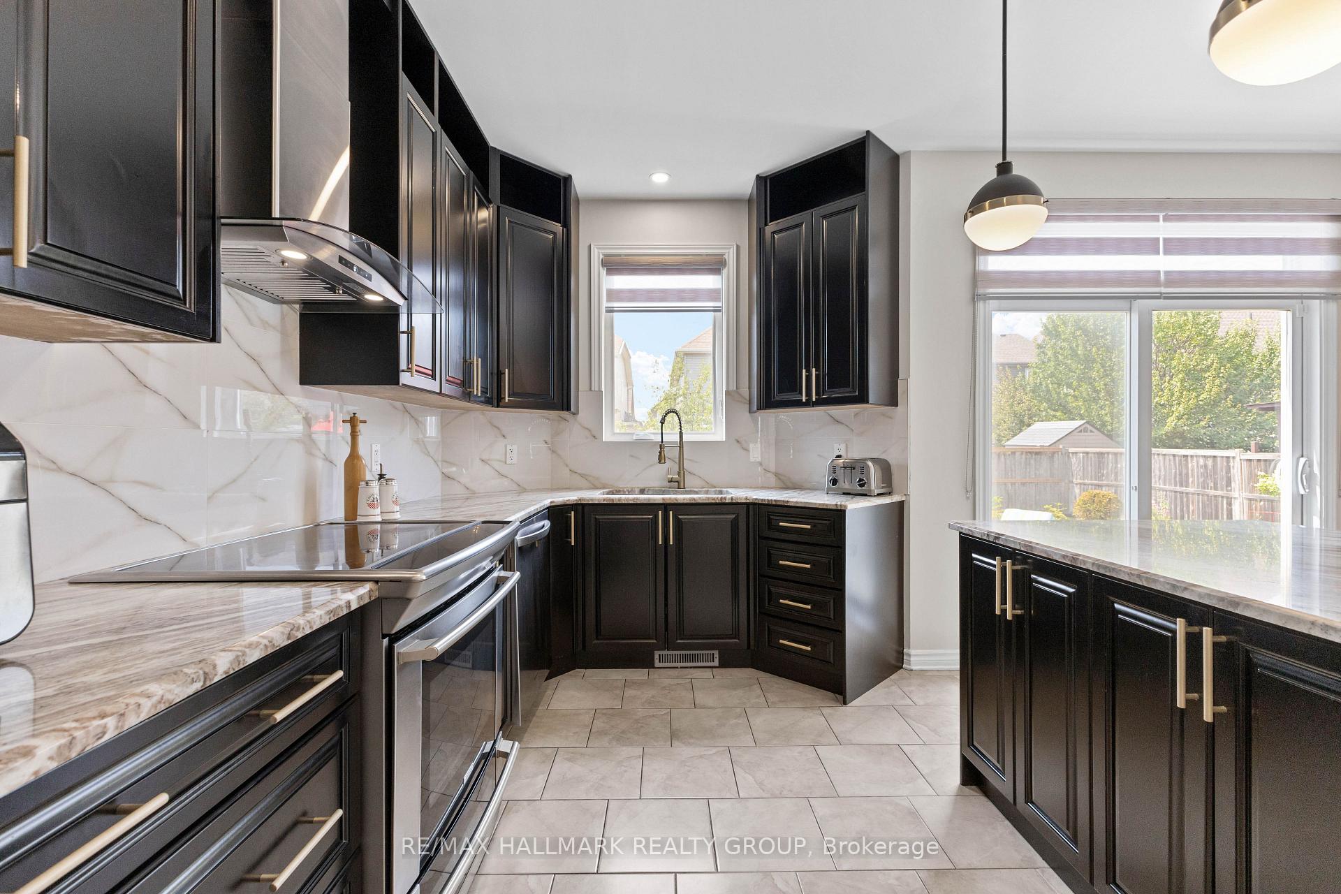 Photo 7 of 112 Gracewood Crescent, Ottawa, Blossom Park/Kemp Park/Findlay Creek — HOMEH
