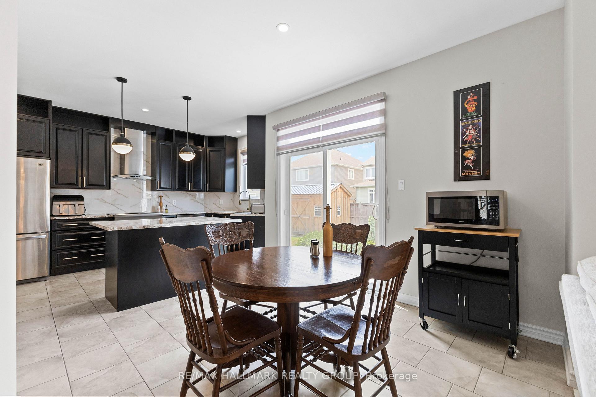 Photo 13 of 112 Gracewood Crescent, Ottawa, Blossom Park/Kemp Park/Findlay Creek — HOMEH