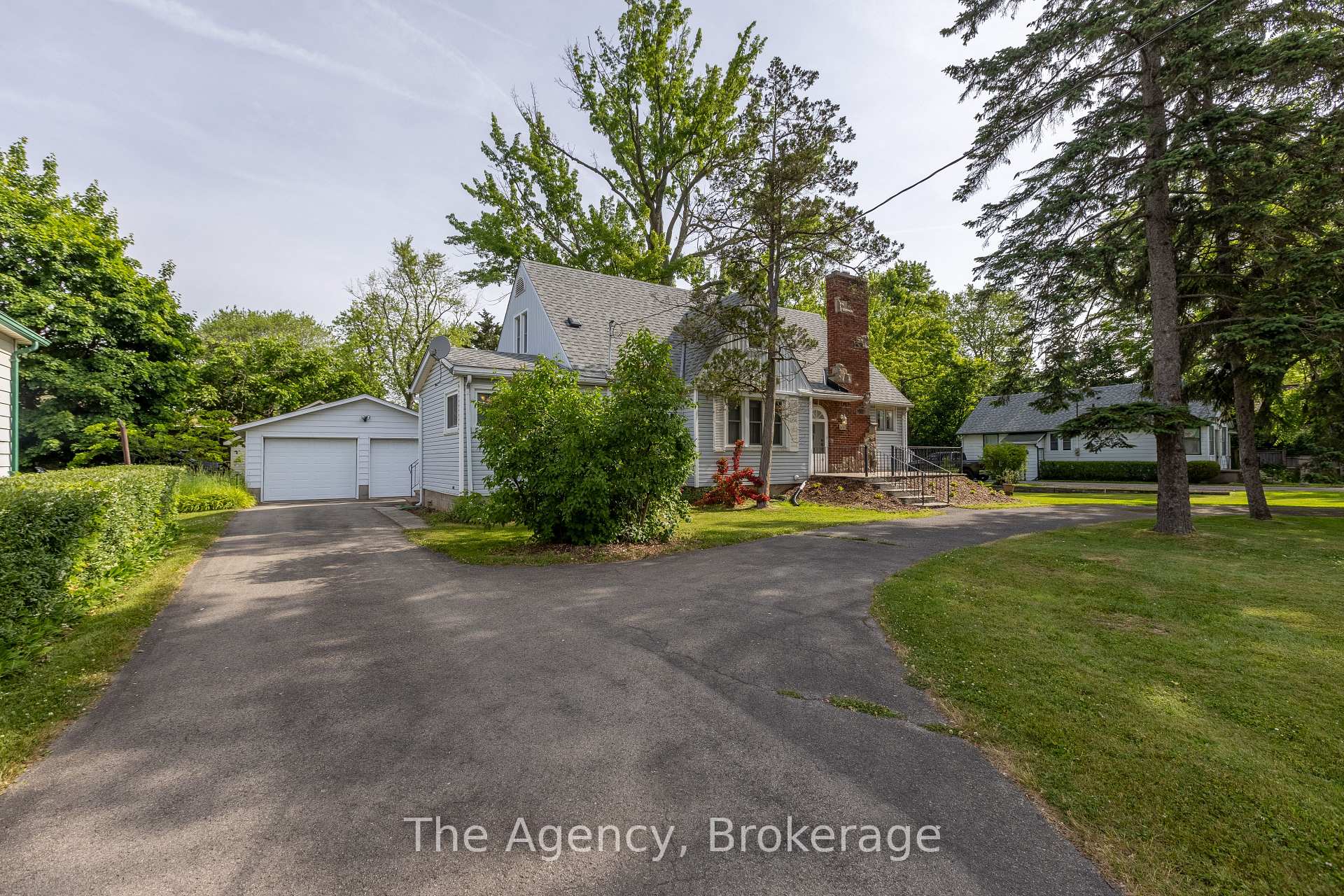 Photo 4 of 168 Thorold Road, Welland, N. Welland — HOMEH