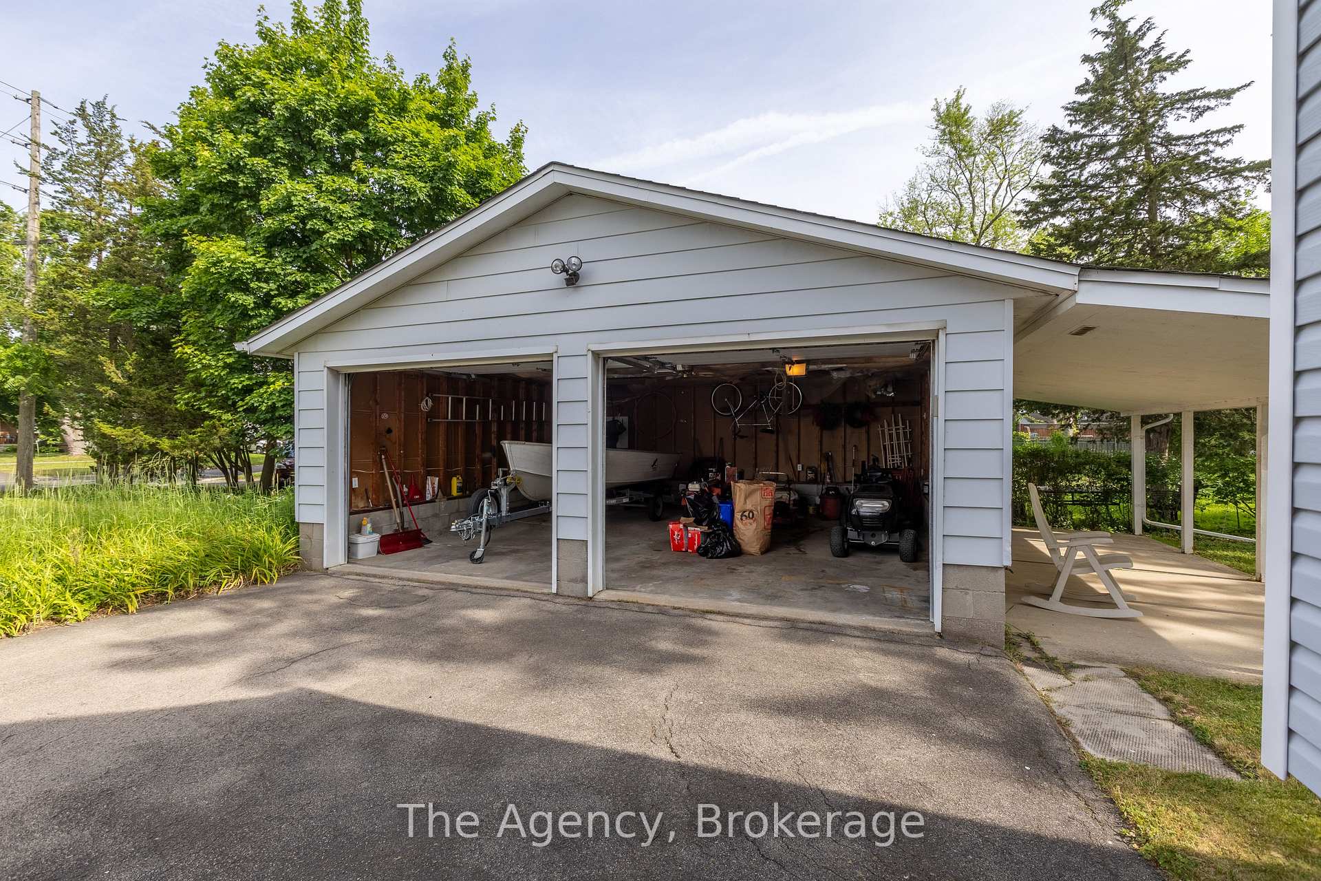 Photo 12 of 168 Thorold Road, Welland, N. Welland — HOMEH