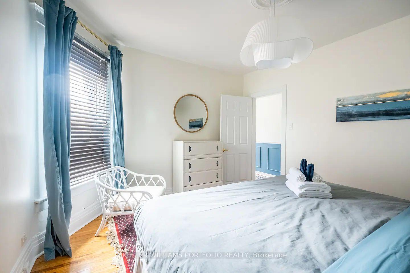 Photo 13 of 35 St Clair Gardens, Toronto, Corso Italia-Davenport — HOMEH