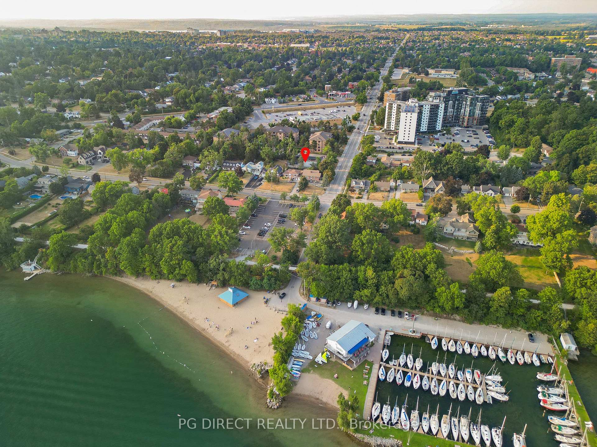 Photo 6 of 28 Johnson Street N, Barrie, North Shore — HOMEH