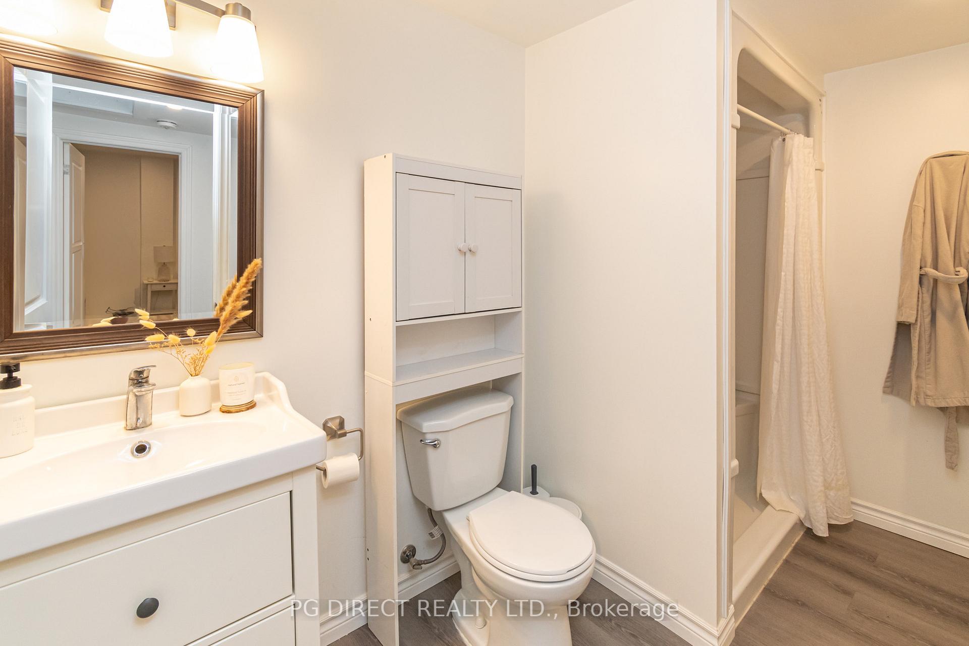 Photo 10 of 28 Johnson Street N, Barrie, North Shore — HOMEH