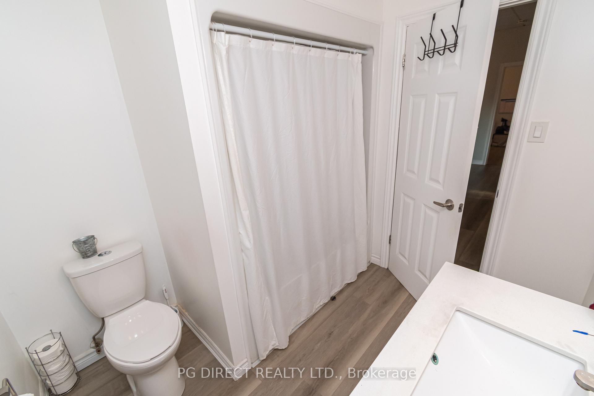 Photo 18 of 28 Johnson Street N, Barrie, North Shore — HOMEH