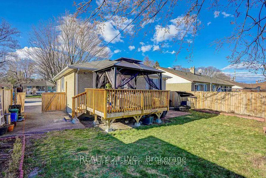 Photo 9 of 13 Billingsgate Crescent, Ajax, South East — HOMEH