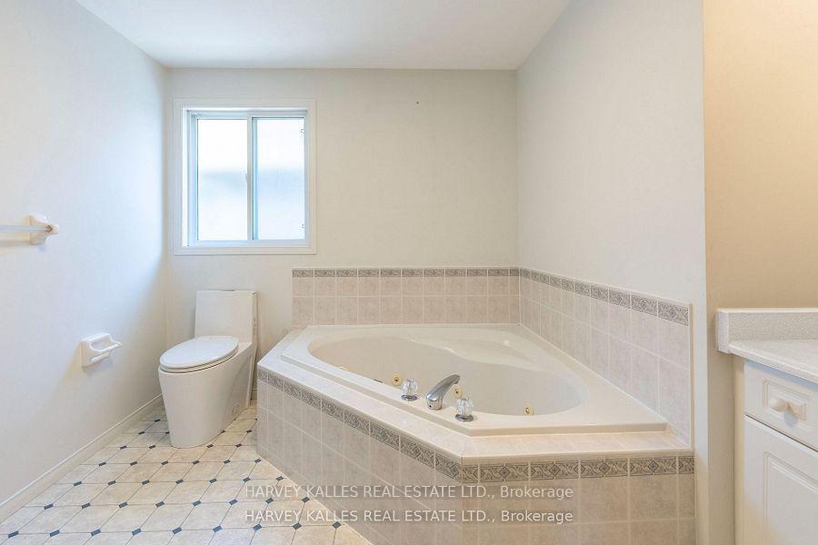Photo 22 of 573 Windjammer Way, Waterloo, Eastbridge — HOMEH