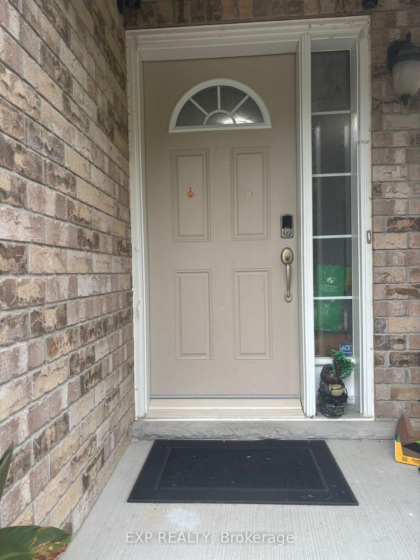 Photo 4 of 564 Woolgrass Avenue, Waterloo — HOMEH