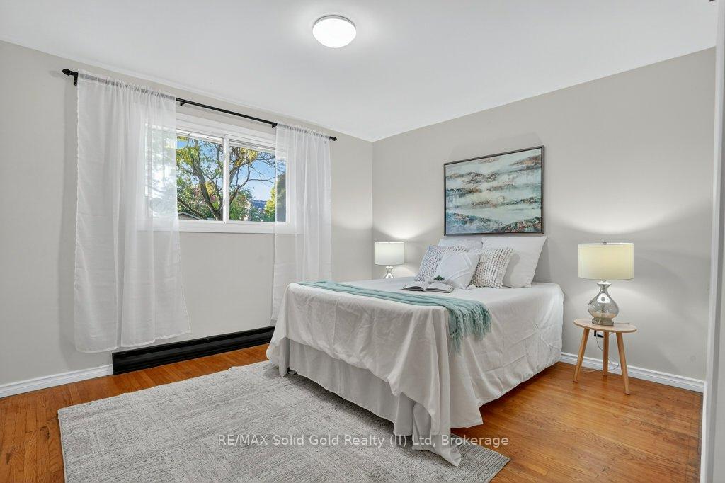 Photo 10 of 266 Grangewood Court, Waterloo — HOMEH