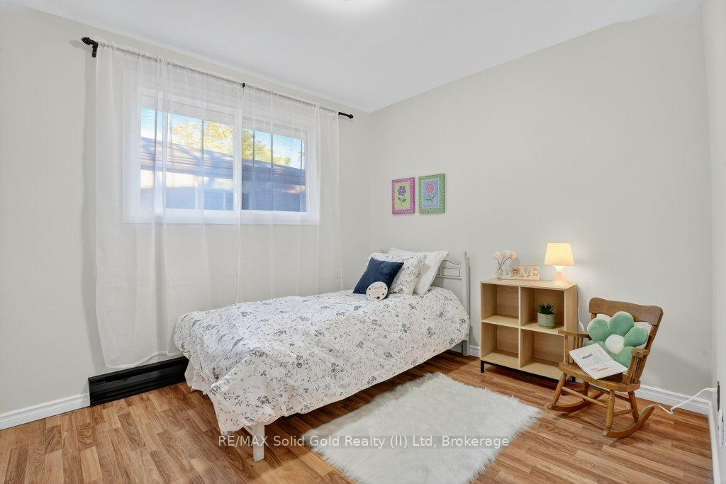 Photo 12 of 266 Grangewood Court, Waterloo — HOMEH