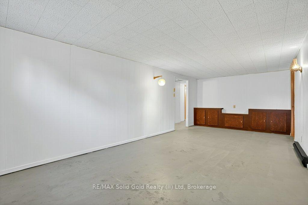 Photo 17 of 266 Grangewood Court, Waterloo — HOMEH