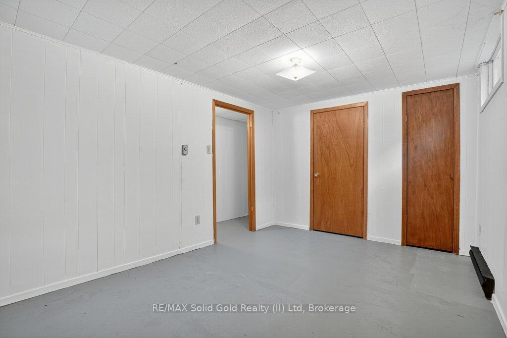 Photo 19 of 266 Grangewood Court, Waterloo — HOMEH