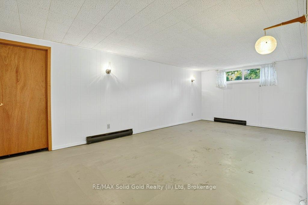 Photo 20 of 266 Grangewood Court, Waterloo — HOMEH