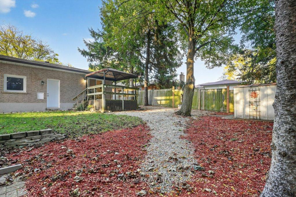 Photo 26 of 266 Grangewood Court, Waterloo — HOMEH