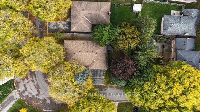 Photo 29 of 266 Grangewood Court, Waterloo — HOMEH