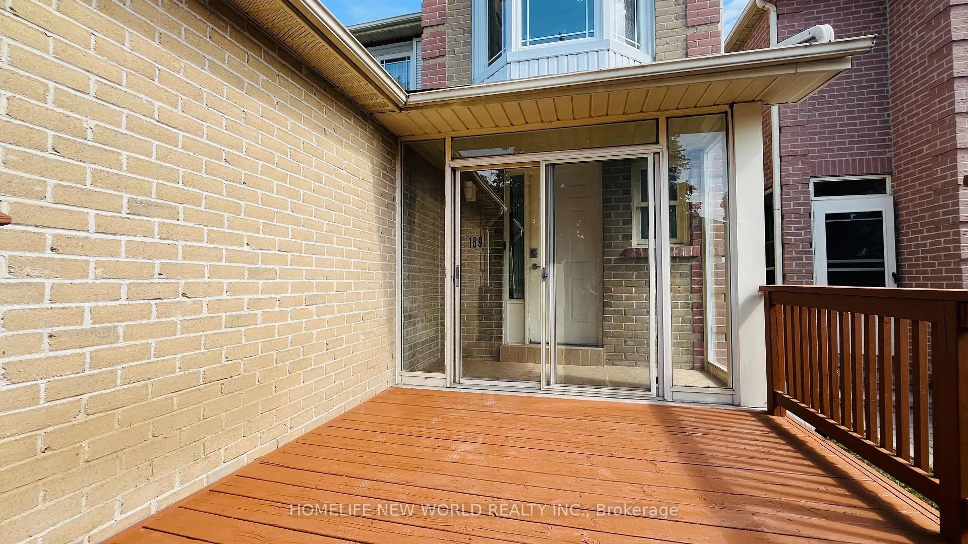 Photo 3 of 189 Gailcrest Circle, Vaughan, Crestwood-Springfarm-Yorkhill — HOMEH