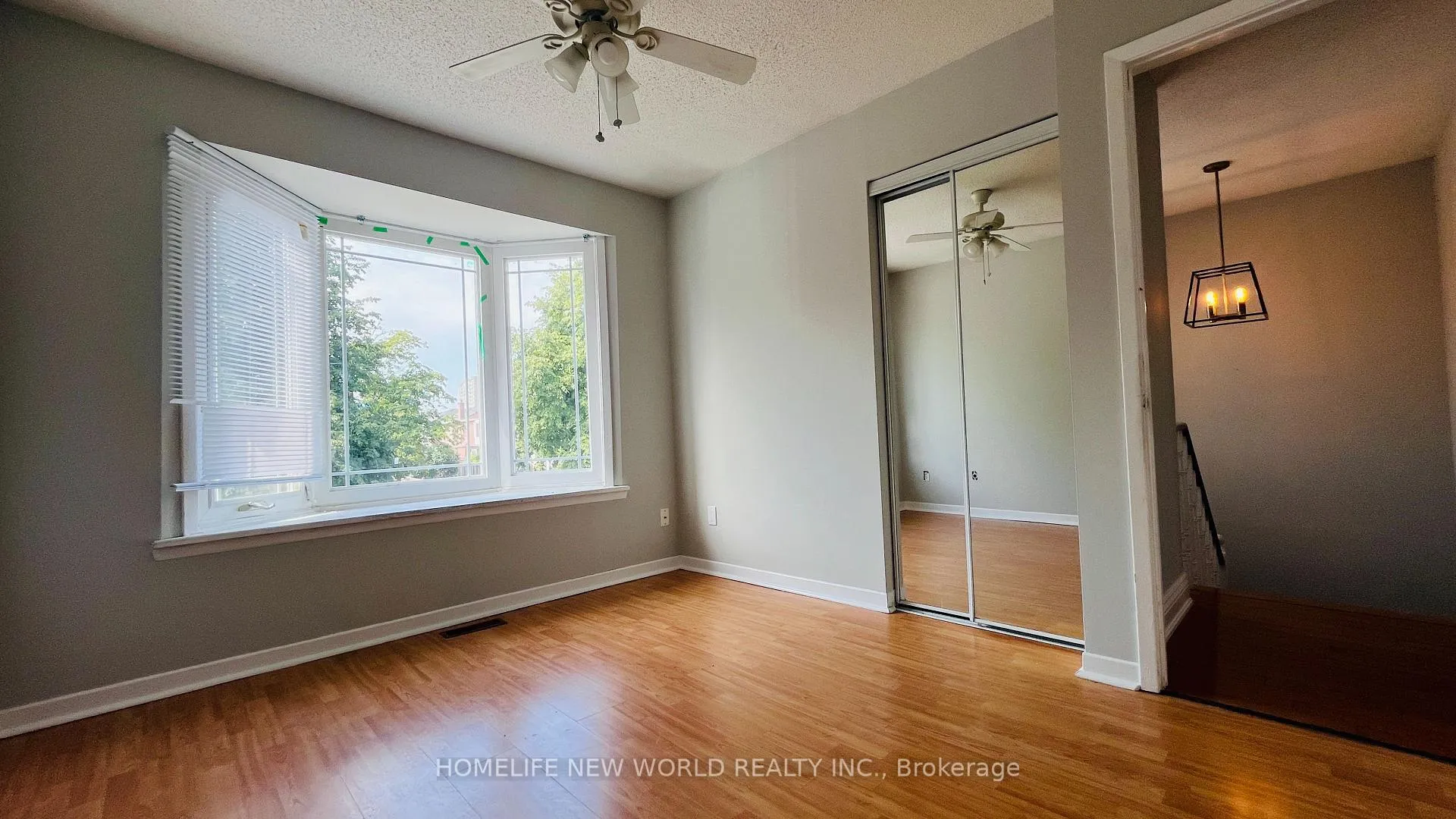 Photo 14 of 189 Gailcrest Circle, Vaughan, Crestwood-Springfarm-Yorkhill — HOMEH